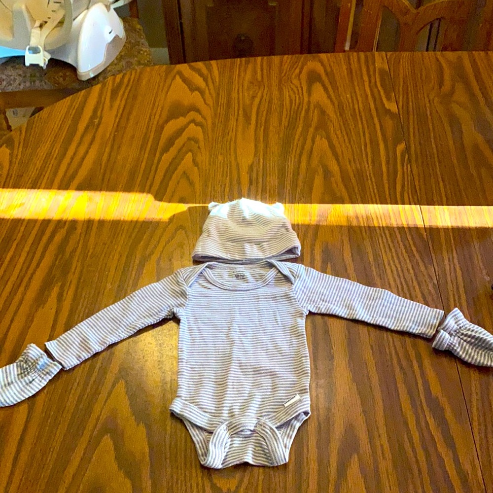 Boys Matching set Hat and gloves
